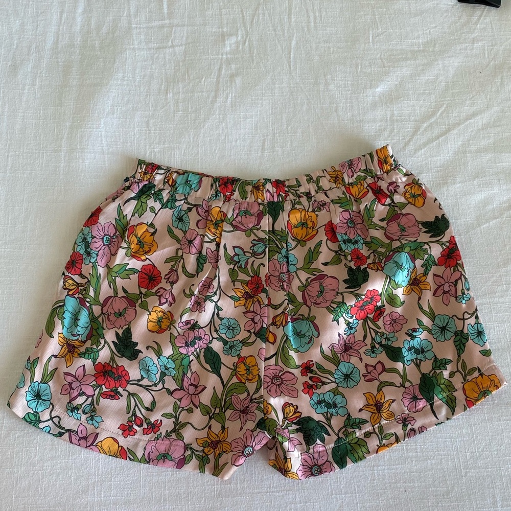 Silky Floral Shorts - Picture 2 of 2